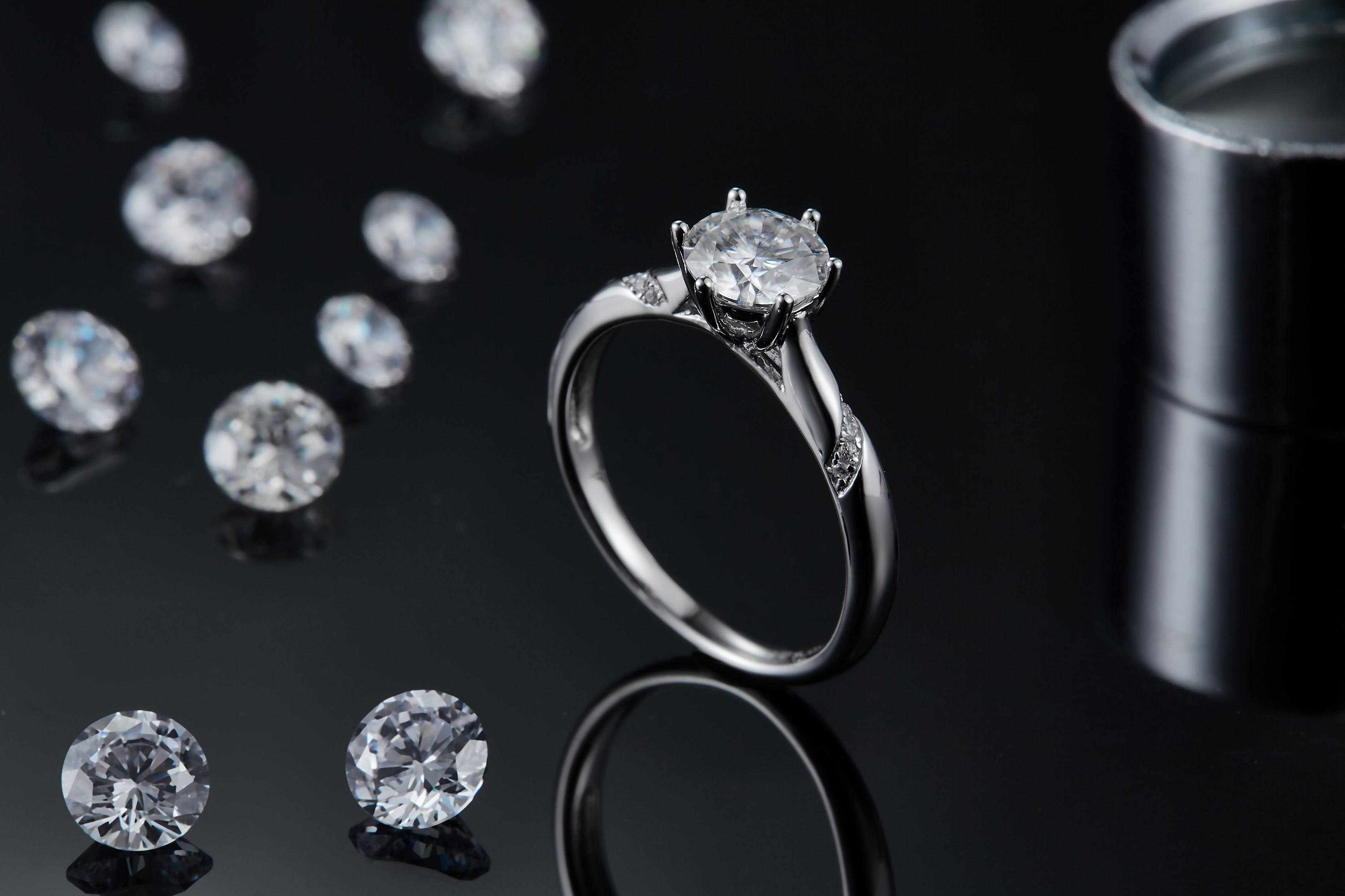 Snow Of The Soul - A Wedding Ring Set With 1-carat Top-quality Moissanite S925 Silver And Platinum-plated Diamond Can Be Tested With A Diamond Pen