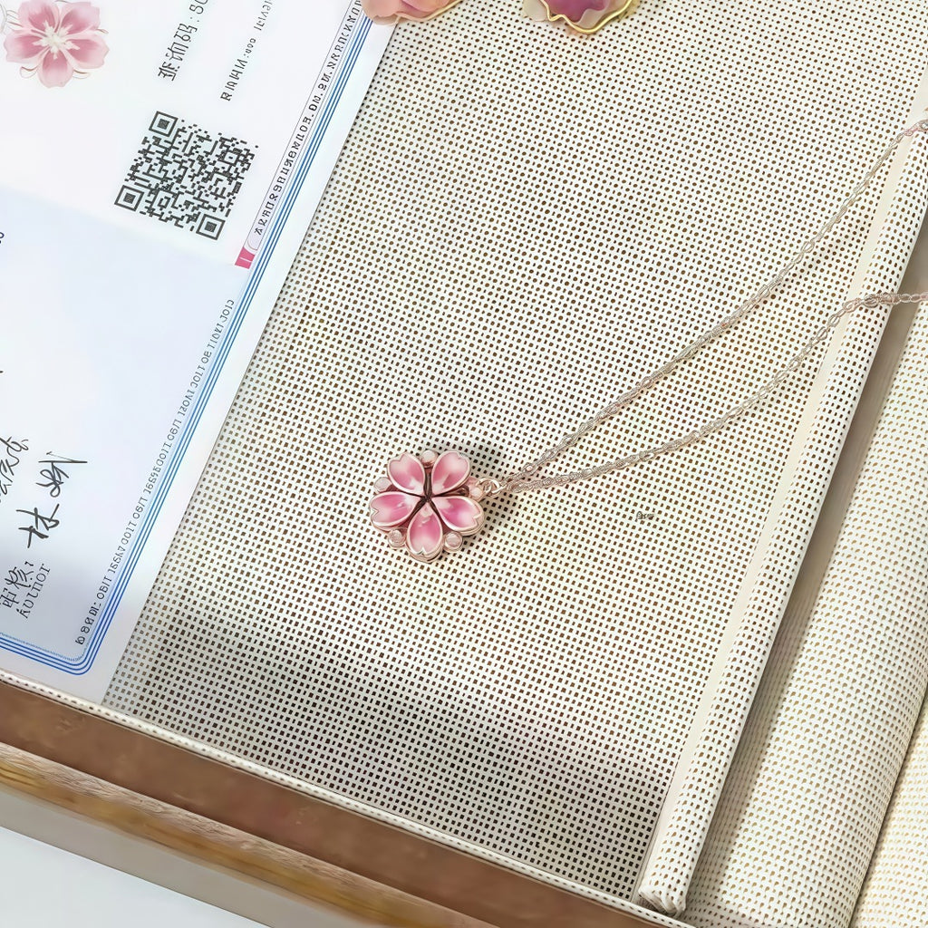 Minimalist Floral Silver Escape Necklace