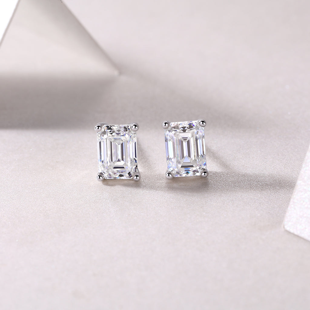 Moissanite S925 Silver And Platinum-plated Stud Earrings.